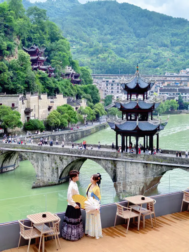 Zhenyuan, Guizhou〡A Millennium-Old Ancient Town! Stay in a Ming-Qing Courtyard Mansion