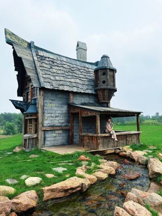 Shenyang Surroundings｜Step into the Fairytale World of Hobbit Town
