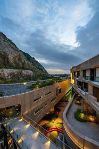 南京園博園悅榕莊:崖壁間的禪意溫湯秘境