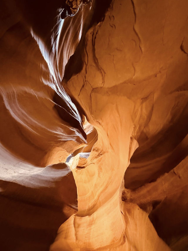 絕美光影羚羊谷這份攻略讓你拍出大片感! 絕美光影羚羊谷這份攻略讓你拍出大片感!