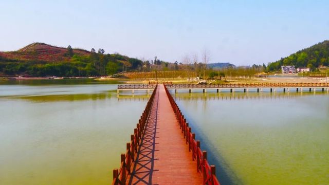 【隱藏的世外桃源】豐禾讓水湖讓你一秒鐘愛上這片藍天碧水 【隱藏的世外桃源】豐禾讓水湖讓你一秒鐘愛上這片藍天碧水