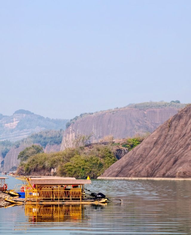 郴州翠江|在丹霞秘境裡划竹筏才是正經事 郴州翠江|在丹霞秘境裡划竹筏才是正經事