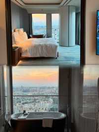 不愧是深圳酒店的天花板，這大堂太震感了!!!