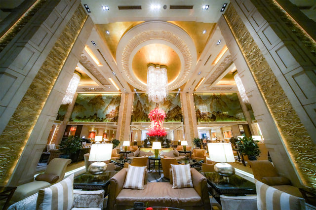 初雪輕吻北京,繪就靜謐詩意畫卷 初雪輕吻北京,繪就靜謐詩意畫卷