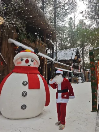 หิมะตกใน "เชียงใหม่น้อย" แห่งเขตสามเหลี่ยมปากแม่น้ำแยงซี! สวยงามราวกับความฝันเลย!