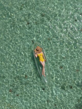 เลิกไปแค่มัลดีฟส์ได้แล้ว! นี่แหละคือครอบครัวที่แท้จริงของ Glass Sea!