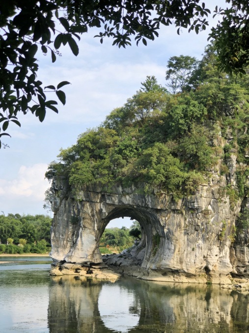 桂林陽朔｜山水画巻のルート、4日3泊、漓江竹筏＋竜脊棚田 | Trip.com 桂林