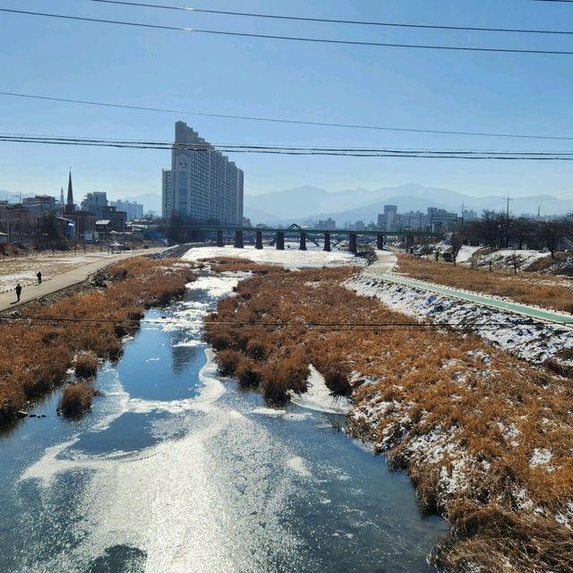 Frozen river, chilling during winter 
