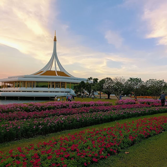สวนหลวง ร.๙ สวนสาธารณะสวยสำหรับทุกคน