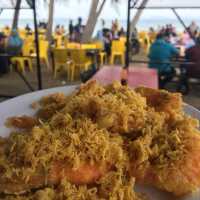 Delicious seafood, extraordinary beach view!