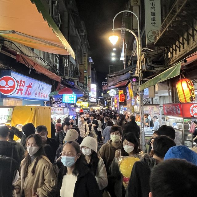 【台湾/台北】台湾旅行で外せない、地元の方も観光客も多く訪れる大人気スポット「士林夜市」