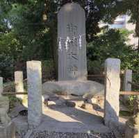 Shrine with guidance lion dog 