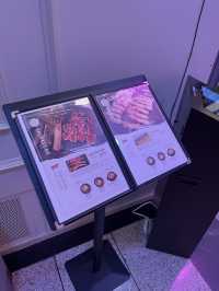 韓国/ソウル【明洞】サムギョプサルもカルビも食べれる！個室のお肉屋さん