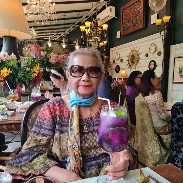 Agalin Garden Room ร้านอาหารคาเฟ่สไตล์อังกฤษ