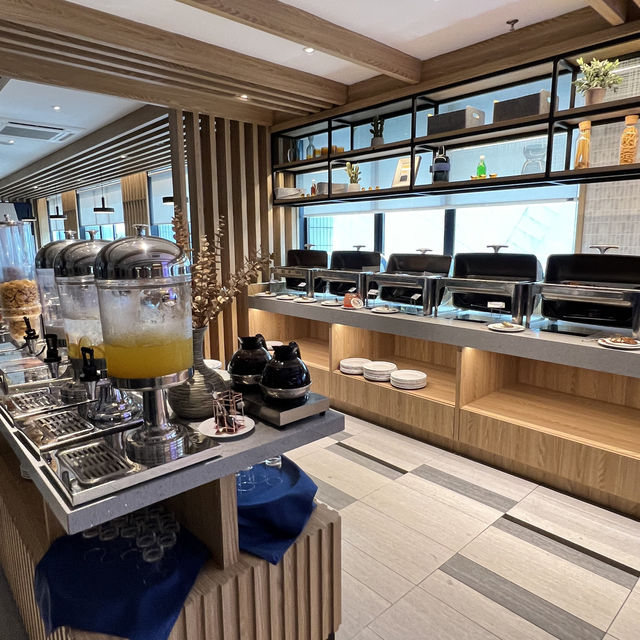 🇲🇾 Fives Hotel breakfast