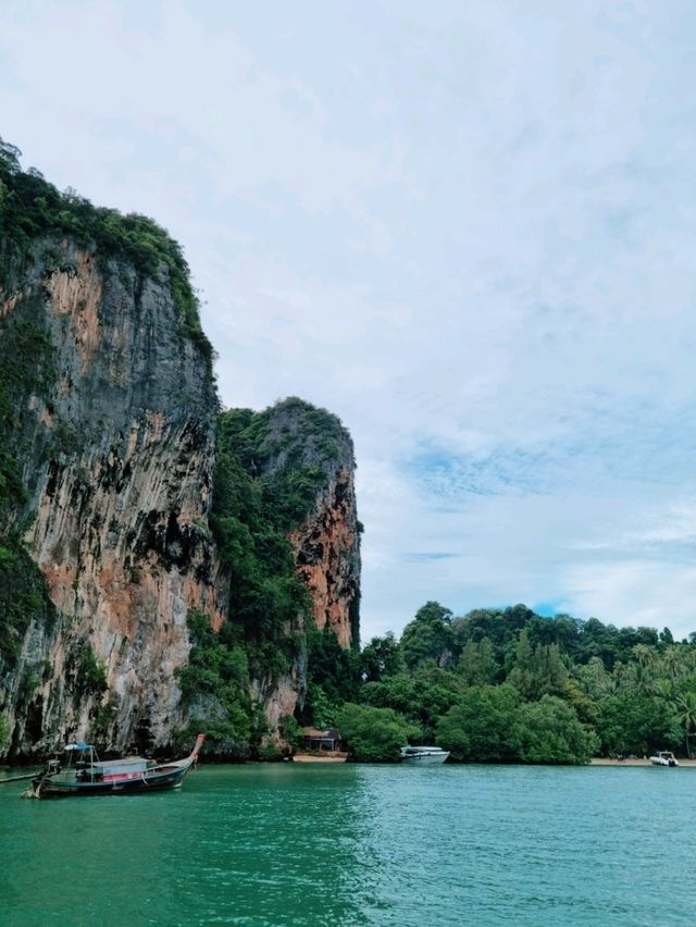 Escape To The Unbelievable Paradise Krabi 🏖