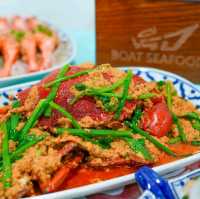 ลากแฟนไปกินซีฟู้ดแบบสดๆเลือกจากตู้ที่Boat Seafood​