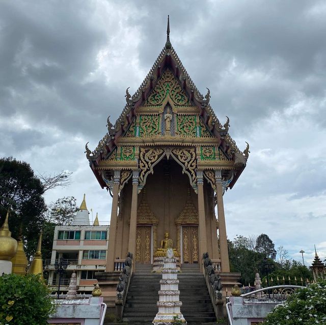 พระใหญ่ วัดหัวถนน ตำบลปริก อำเภอสะเดา จังหวัดสงขลา