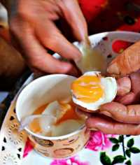 ลุงหมีไข่ปิ้ง ตะกั่วป่า จ.พังงา