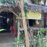 ラオスの伝統的な老舗レストラン　Souphailin Restaurant
