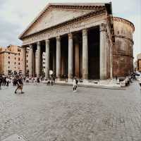 Pantheon, Italy