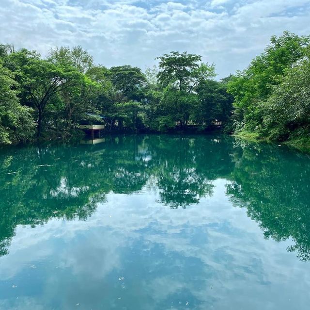 Ywar Ngar blue pond 🏝️💎