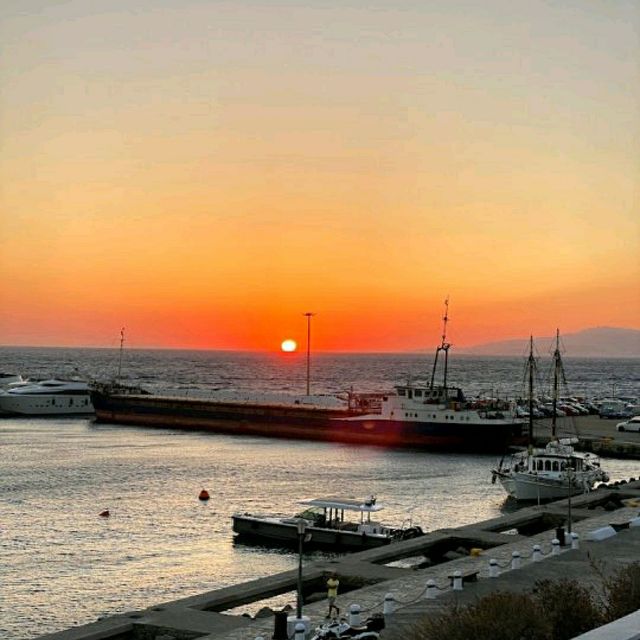 A MEMORABLE DINNER IN MYKONOS!