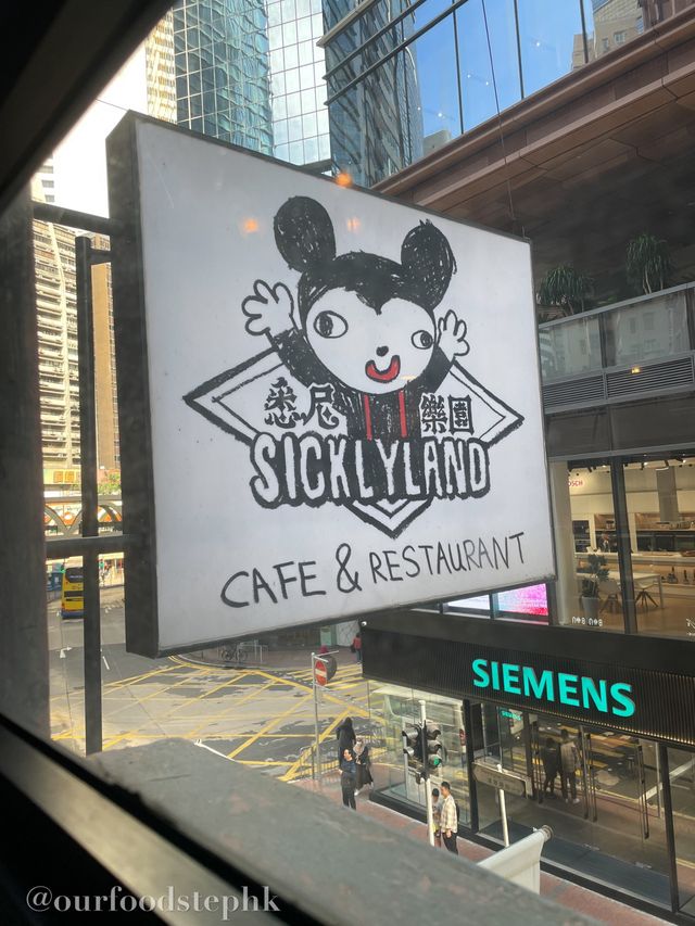 銅鑼灣｜尋獲一家走懷舊港風、玩味濃厚的小Cafe😁