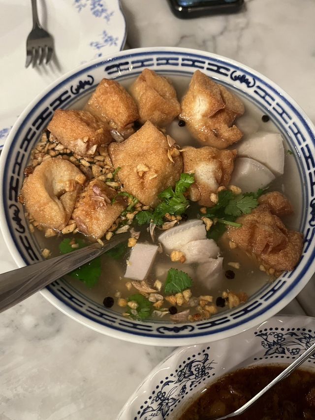 ตู้กับข้าว : Tu Kab Khao Restaurant