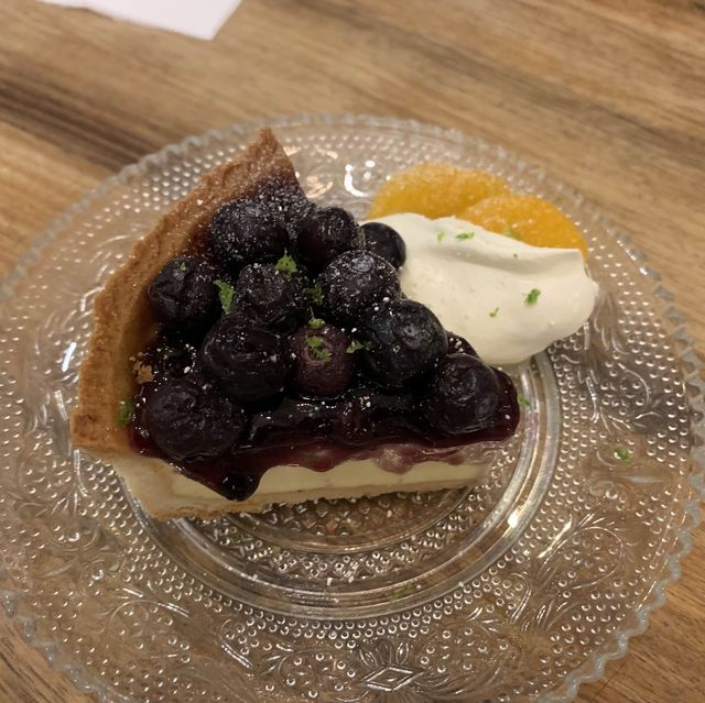青田街平價咖啡廳，提拉米蘇激推 - Ecole cafe