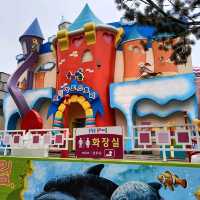 Songwol-dong fairy tale village หมู่บ้านสีรุ้ง
