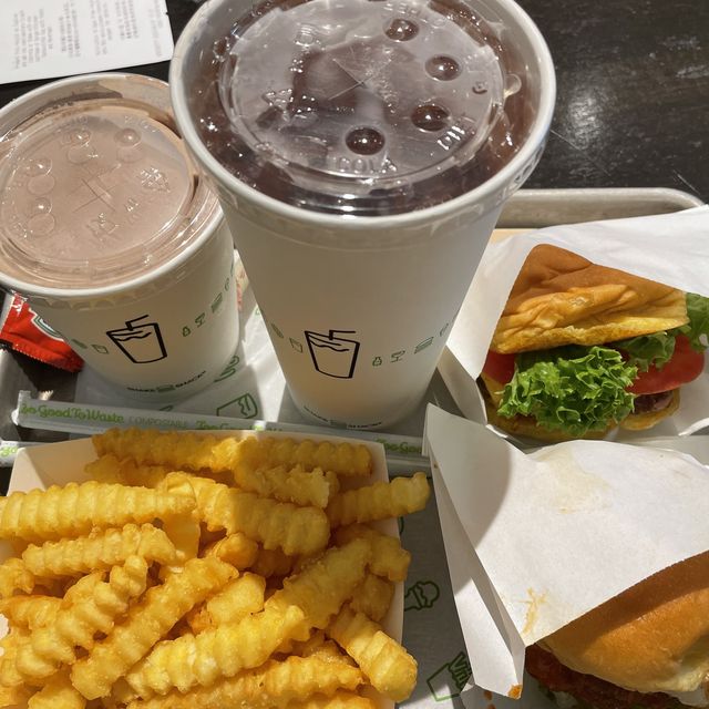 美國🇺🇸過江龍❤️享受😎高質Burgers👏🏻Shake Shack