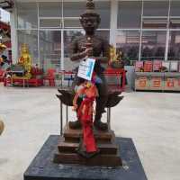 กราบไหว้หลวงพ่อเนื่อง และ ท้าวเวสสุวรรณ วัดจุฬามณี