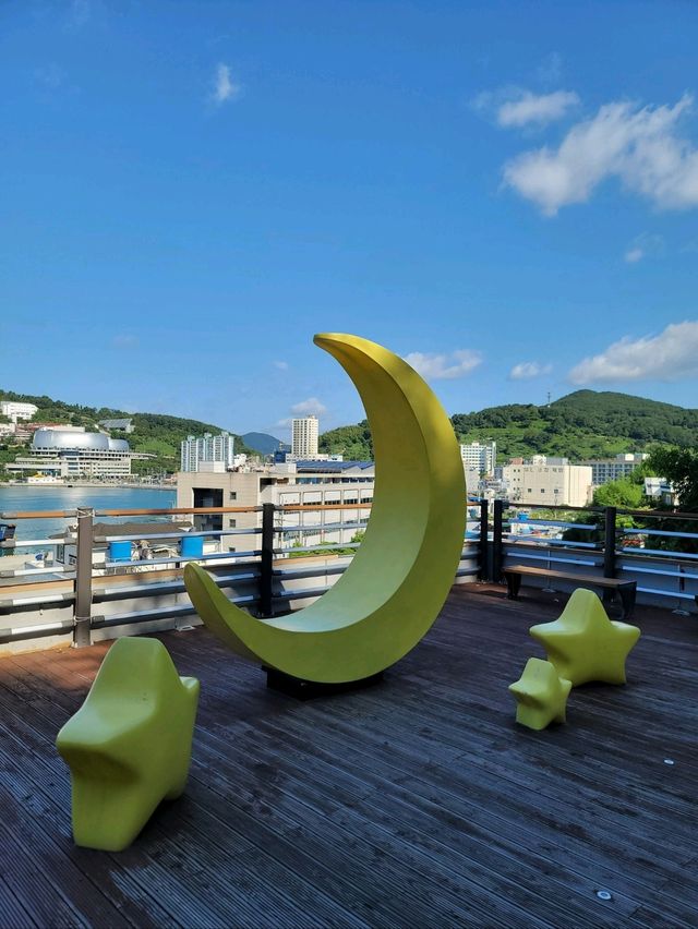 달빛갤러리와 일제강점기 우물이 있는 거제 소망의길✨️