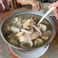 ครัวเจ๊นงค์ซีฟู้ด ร้านอร่อยใกล้หัวหิน
