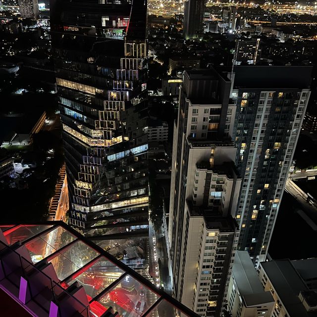 Fascinating night view at the rooftop bar Ocave Marriot Thonglor Bangkok 