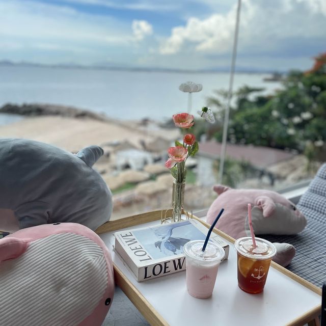 S'more Beach Café คาเฟ่ในห้องกระจกใส วิวทะเลพัทยา