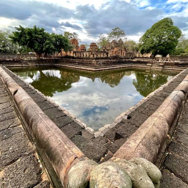 ประสาทเมืองต่ำ บุรีรัมย์
