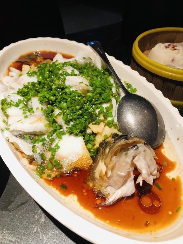 氣氛滿滿的中菜