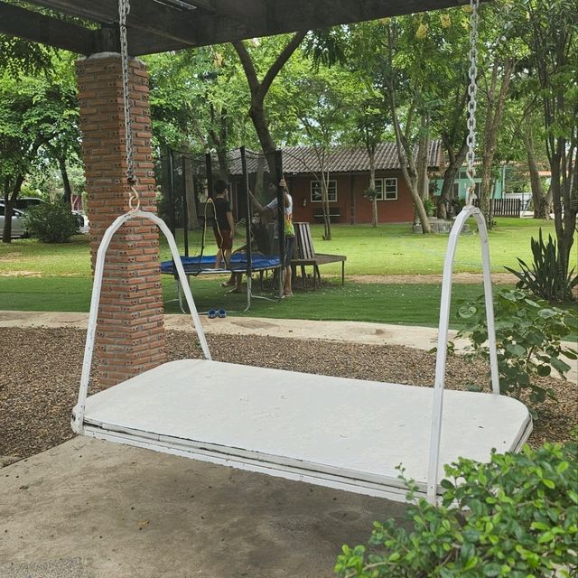 ขจี คาเฟ่ จ.สุพรรณบุรี