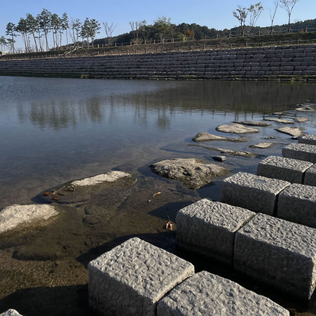新建古蹟月精橋 現代人對過去的浪漫想像