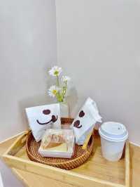  【台灣宜蘭】貪吃狗甜點🍰小清新風Cafe