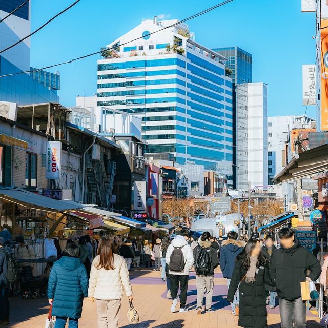 Beautiful Hongdae Street View