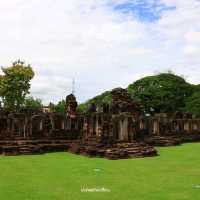 เที่ยวพิมาย ชมปราสาทหินที่ใหญ่ที่สุดในประเทศไทย