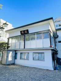 【東京都/思の森稲荷神社】文京区の赤い鳥居が映える神社