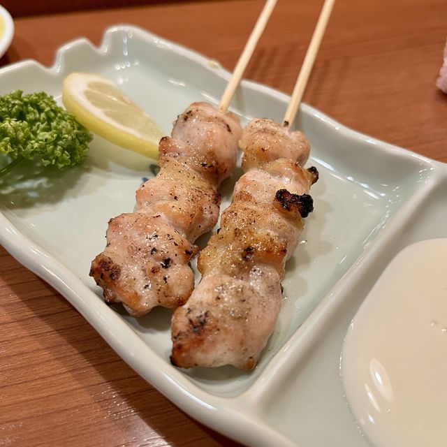 【大阪・天王寺】福井県発の老舗焼き鳥店「秋吉 あべの店」