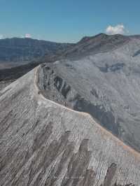 ก้าวเข้าสู้ความเคว้งคว้าง บนปากปล่องภูเขาไฟ Bromo