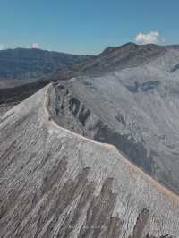 ก้าวเข้าสู้ความเคว้งคว้าง บนปากปล่องภูเขาไฟ Bromo