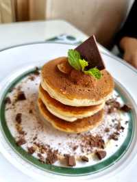 Gram Cafe & Pancakes, PI