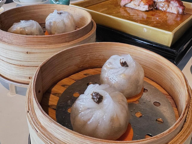 擁有米芝蓮星級和黑珍珠鑽級餐廳美譽的粵菜食府